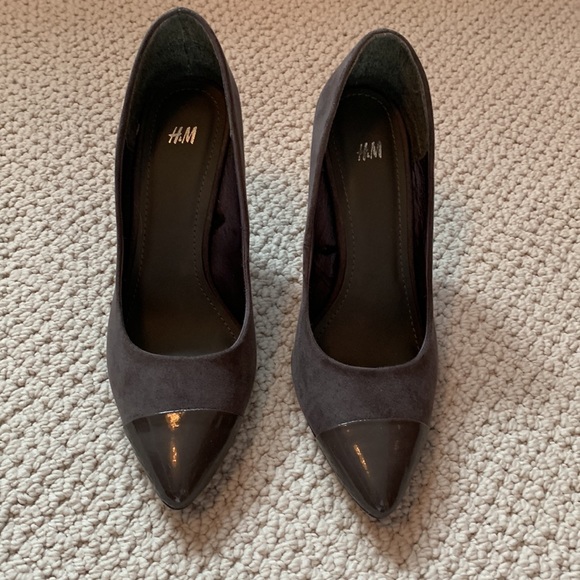 Grey suede heels - Picture 7 of 7